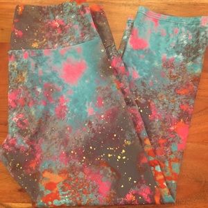 ONZIE Indie Galaxy Capris Sz. S/M